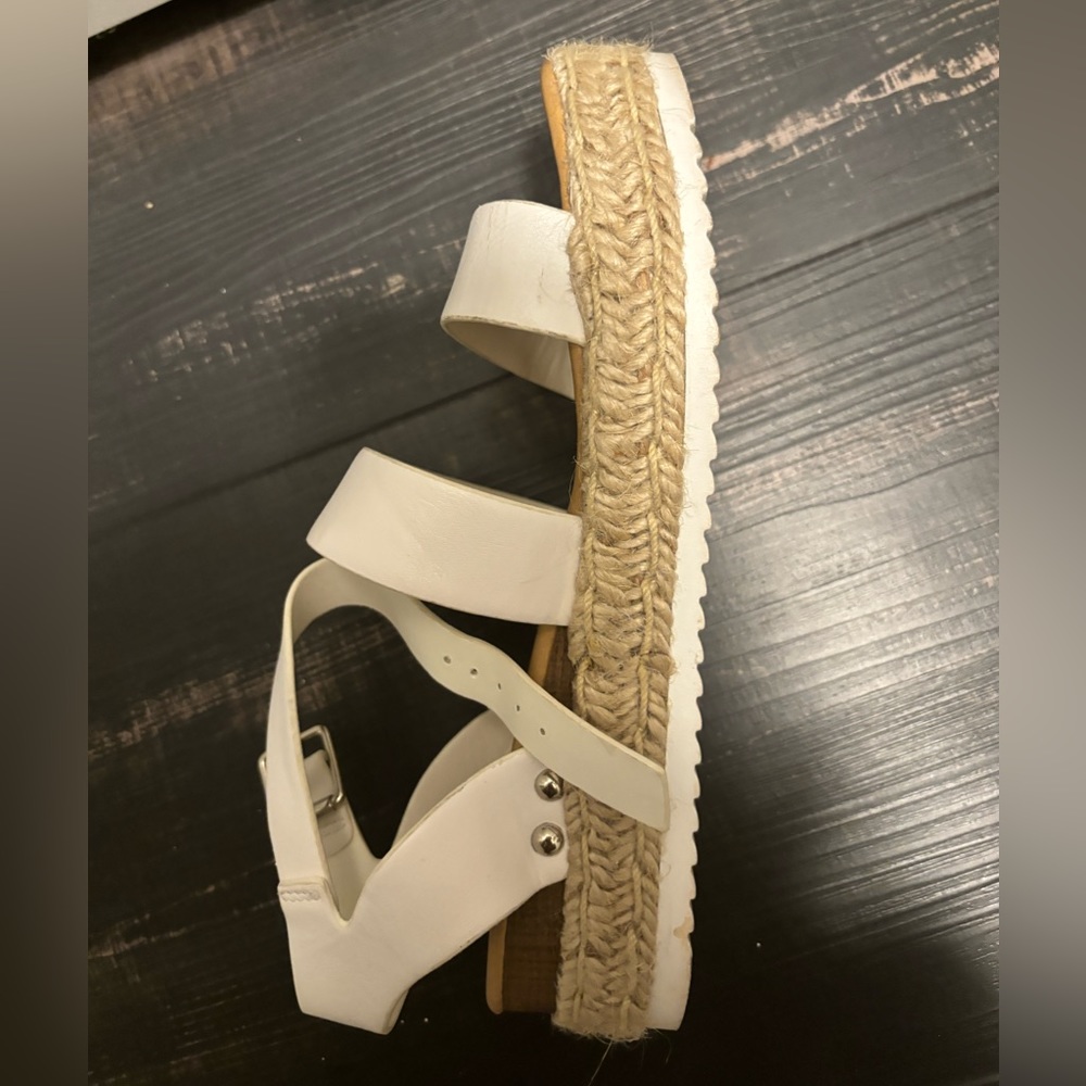 Kids sandle size 3.5